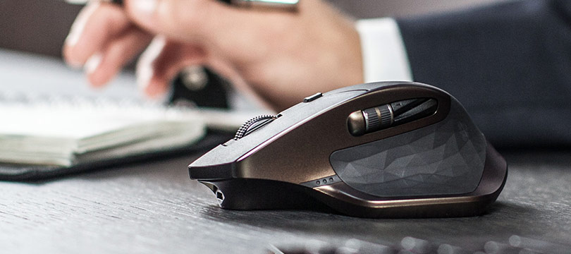 Logitech_MX_Master_Wireless_Mouse_-_2