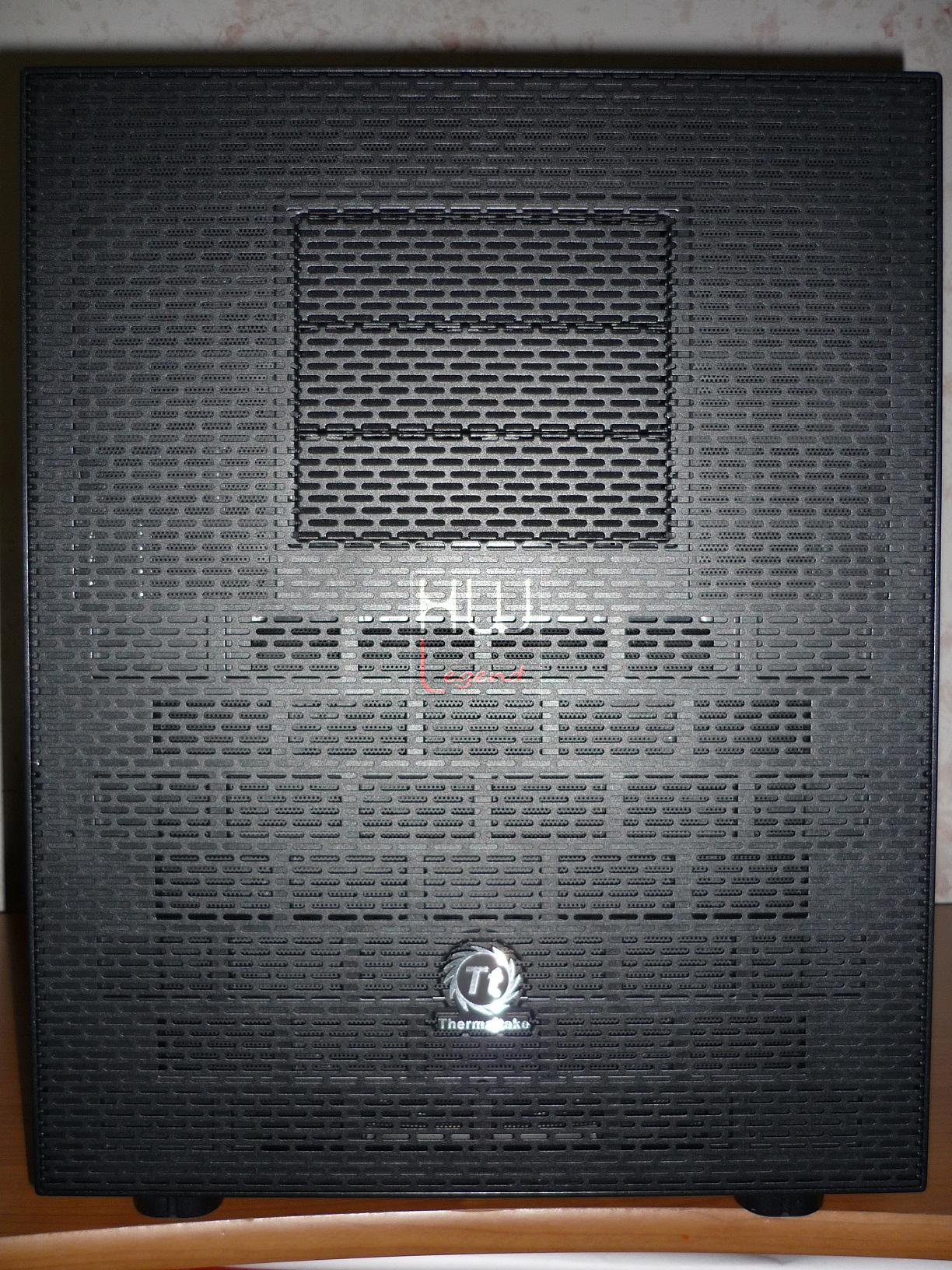 Thermaltake_Core_X9_-_Uno_sguardo_allesterno_-_1