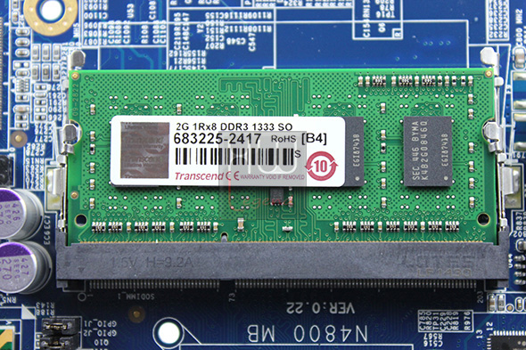 thecus_w4000_nas_pcb_mem_01