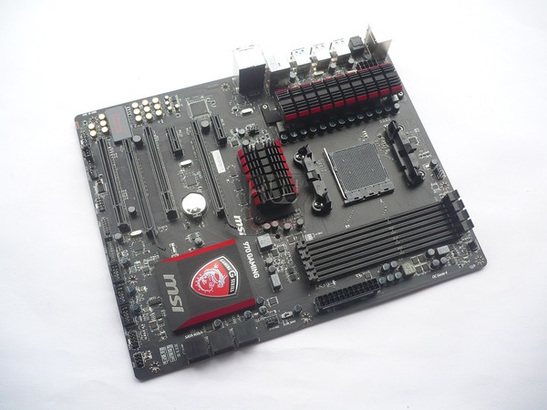 028-amd-fx8320e-piattaforma-gaming-mainboard-scheda-varie