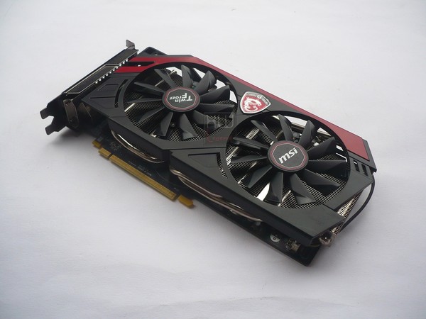 120-amd-fx8320e-piattaforma-gaming-vga-foto-scheda-fronte-varie