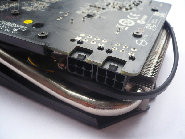 126-amd-fx8320e-piattaforma-gaming-vga-foto-scheda-conn-alim-supplementare