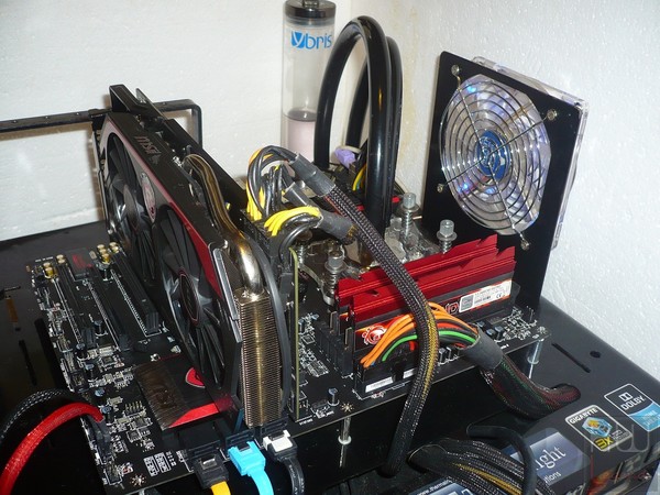 153-amd-fx8320e-piattaforma-gaming-foto-configurazione-prova