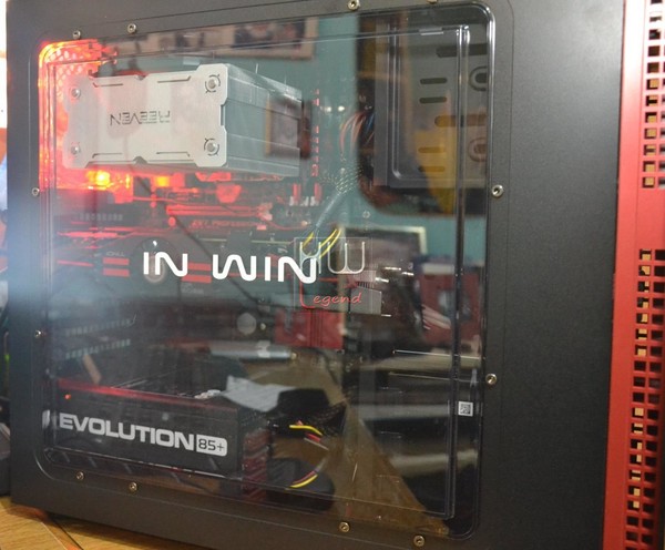 In_Win_703_-_Installazione_dei_componenti_e_Temperature_rilevate_-_3