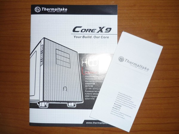 Thermaltake_Core_X9_-_Packaging_e_Bundle_-_6