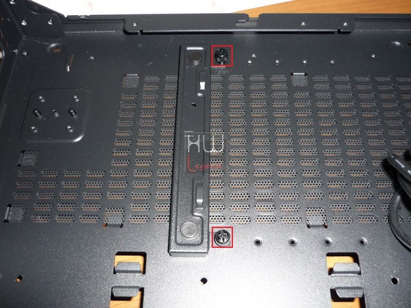 Thermaltake_Core_X9_-_Uno_sguardo_allinterno_-_29