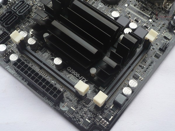 028-asrock-q2900-itx-slot-mem