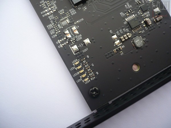 028-plextor-m6e-128gb-ssd-pcie-foto-ssd-smontato-componentistica-led-stato