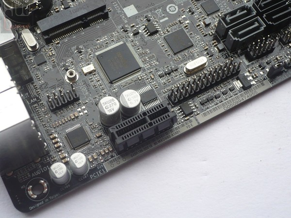 030-asrock-q2900-itx-slot-pcie