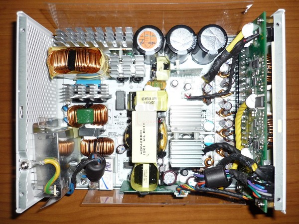 Seasonic_Snow_Silent_1050W_-_Analisi_Interna_-_1