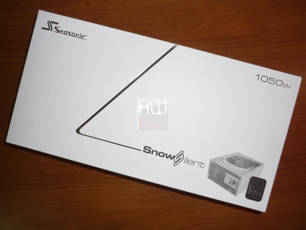 Seasonic_Snow_Silent_1050W_-_Confezione_e_Bundle