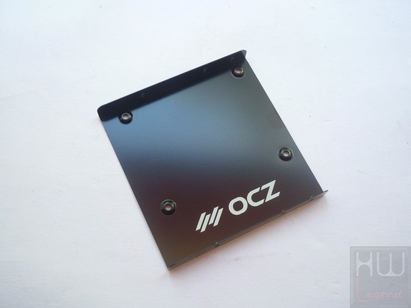 010-ocz-vector-180-foto-confezione-adattatore-ssd