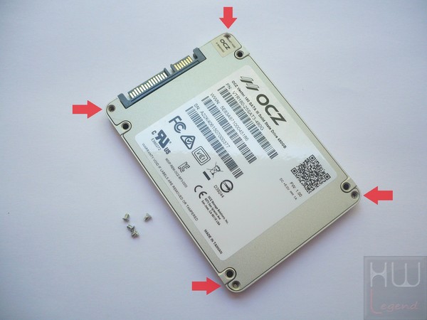 027-ocz-vector-180-foto-ssd-smontaggio
