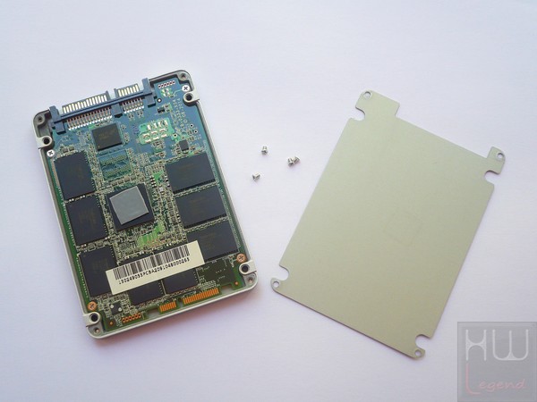 028-ocz-vector-180-foto-ssd-smontaggio