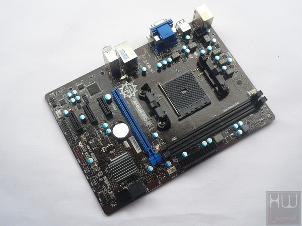 032-amd-a8-7650k-kaveri-msi-a68hm-p33-foto-scheda-varie