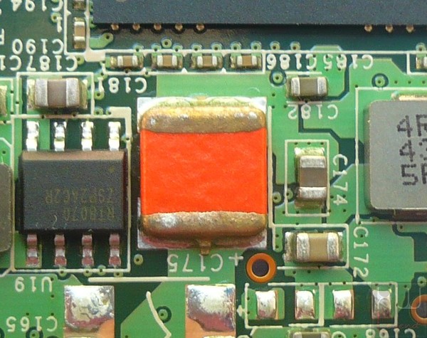 036-ocz-vector-180-foto-condensatore-PFM