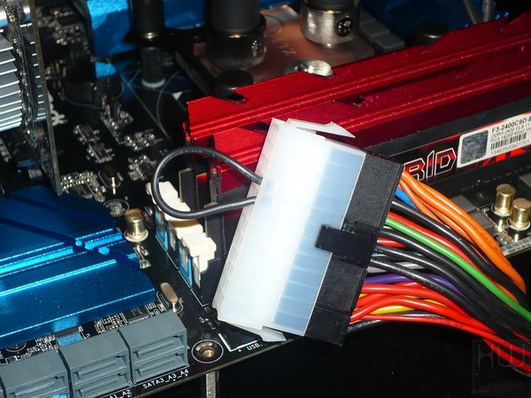 104-ek-l240-kit-watercooling-foto-assemblaggio-impianto-riempimento-circuito