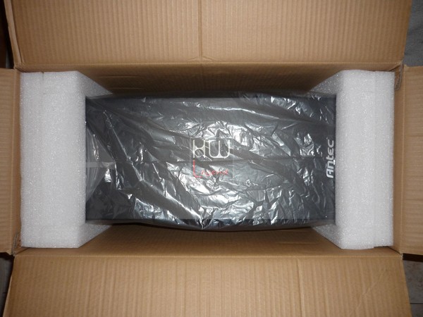 Antec_P380_-_Packaging_e_Bundle_-_4