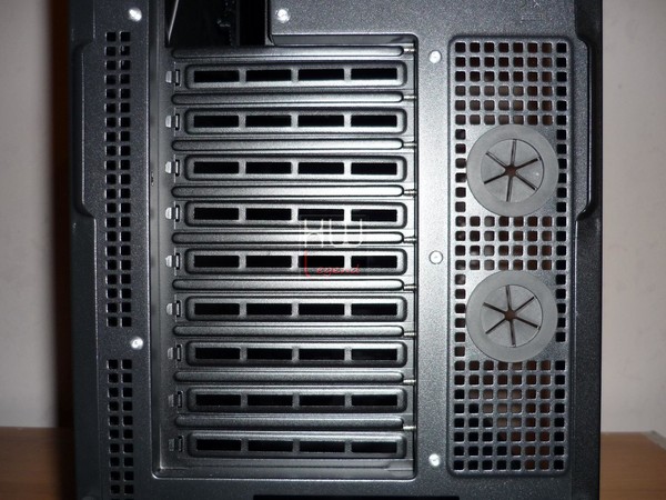 Antec_P380_-_Uno_sguardo_allesterno_-_13