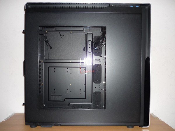 Antec_P380_-_Uno_sguardo_allesterno_-_4