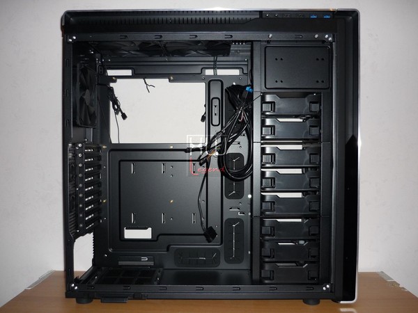 Antec_P380_-_Uno_sguardo_allinterno