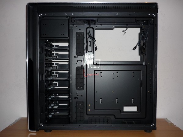 Antec_P380_-_Uno_sguardo_allinterno_-_1