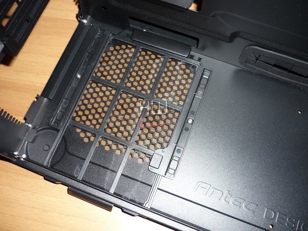 Antec_P380_-_Uno_sguardo_allinterno_-_15