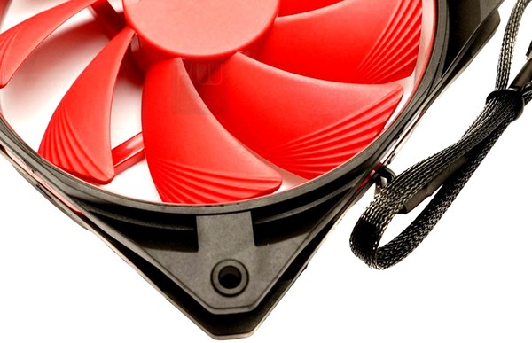 DeepCool_Gamer_Storm_Captain_12_-_Ventola_in_dotazione_e_componenti_di_montaggio_-_4