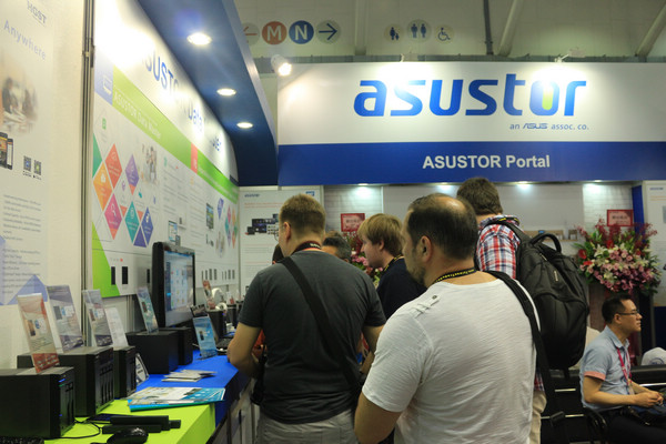 ASUSTOR_Computex_2015