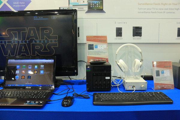 ASUSTOR_Computex_2015_-_3