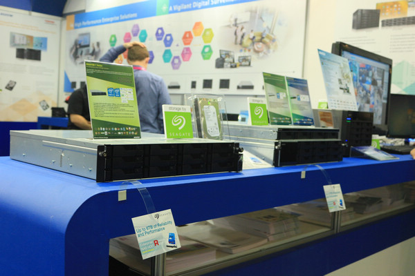 ASUSTOR_Computex_2015_-_4