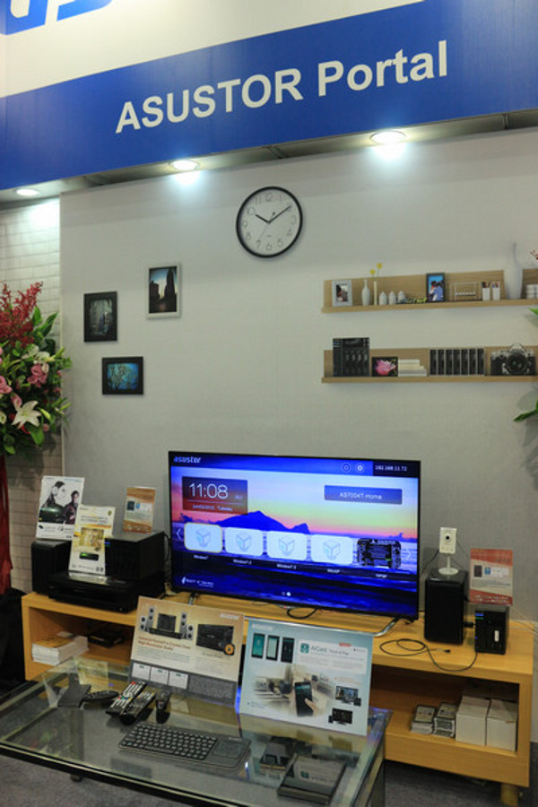 ASUSTOR_Computex_2015_-_6a