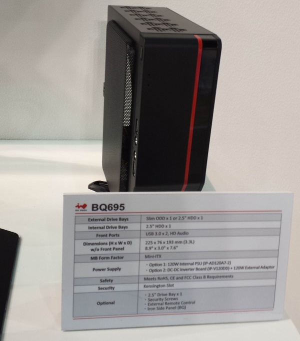 In_Win_Computex_2015_-_1