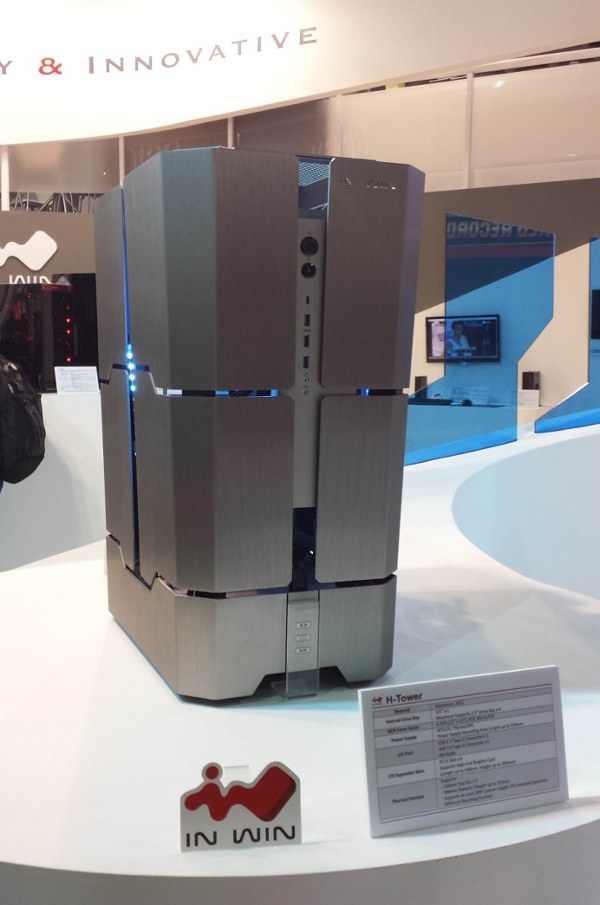 In_Win_Computex_2015_-_4