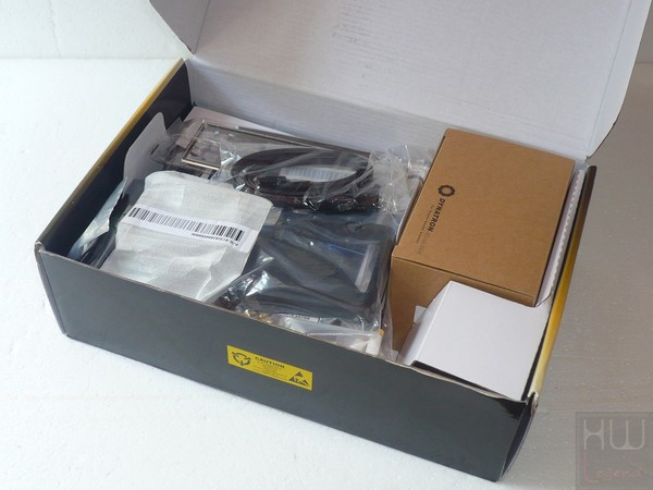 016-asrock-x99e-itx-foto-confezione-interno