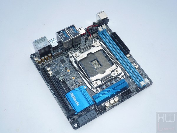 030-asrock-x99e-itx-foto-scheda