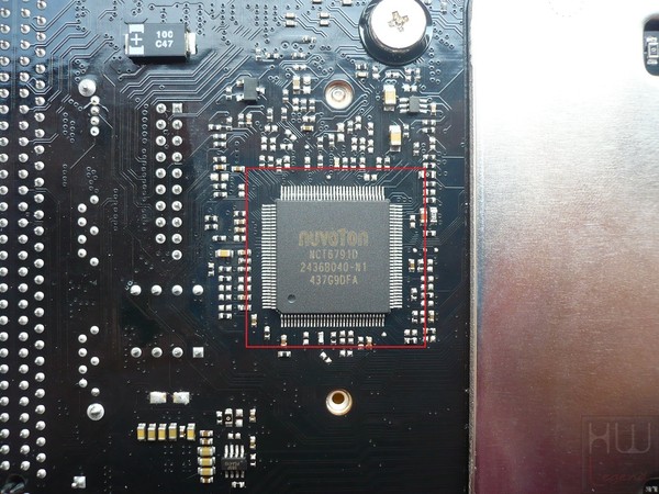 033-asrock-x99e-itx-foto-scheda-chip-hw-monitor