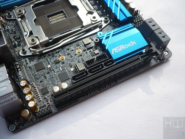 040-asrock-x99e-itx-foto-scheda-slot-espansione