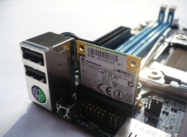 042-asrock-x99e-itx-foto-scheda-slot-espansione-mini-pcie-modulo-combo
