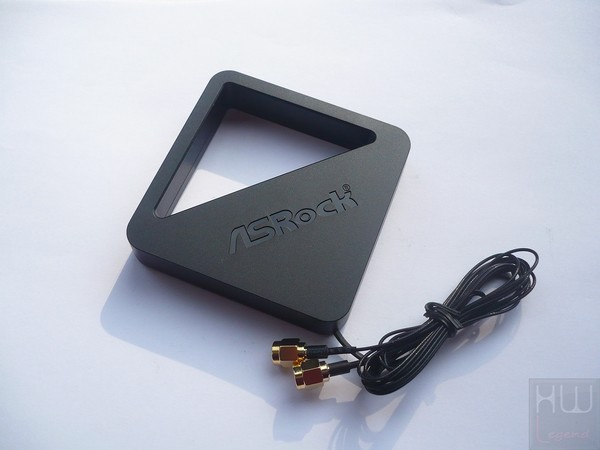 043-asrock-x99e-itx-foto-scheda-antenna-wifi