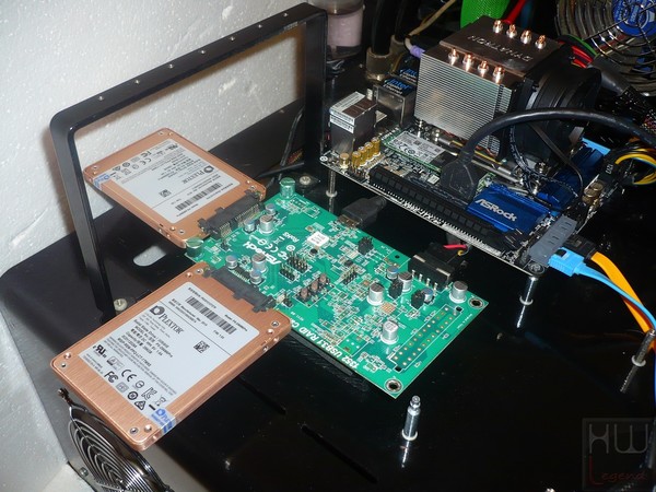130-asrock-x99e-itx-foto-asrock-1352-raid-card-usb31-installata