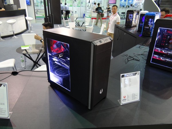 BitFenix_Nova