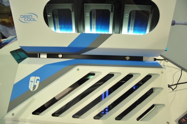 Deepcool_Computex_2015_-_5