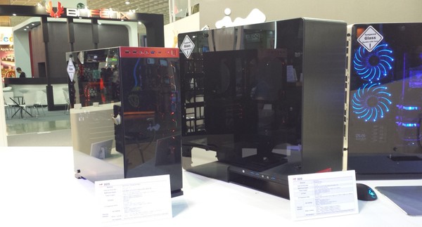 In_Win_Computex_2015_-_3