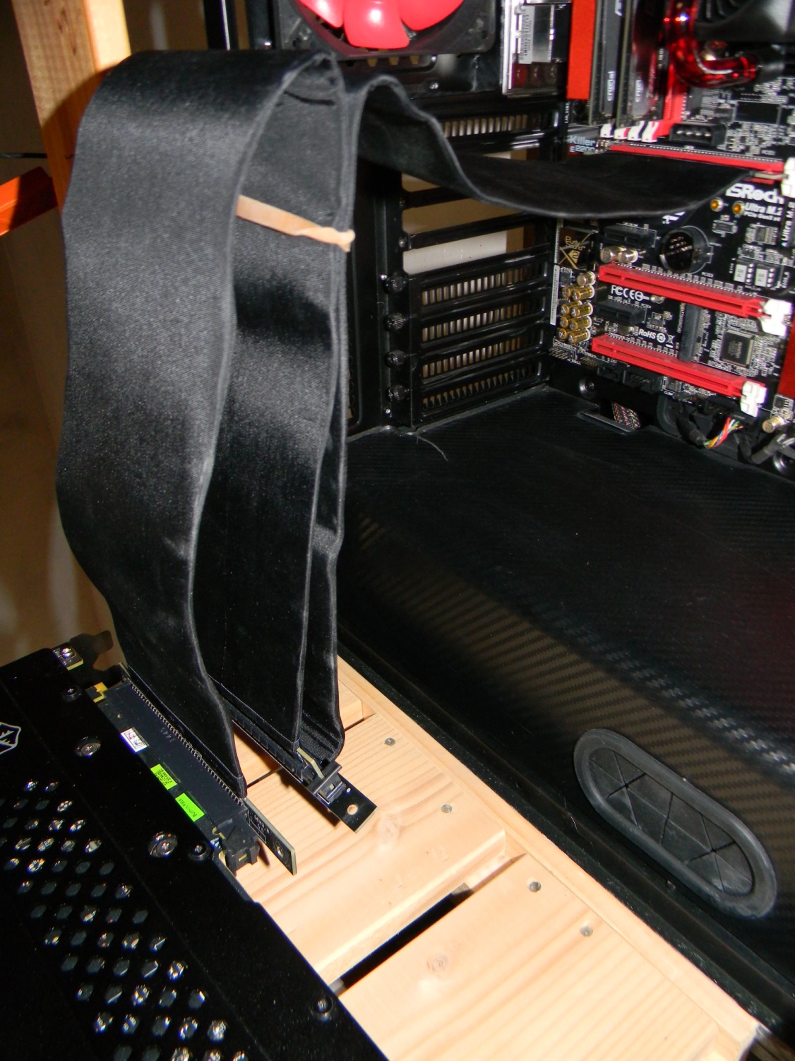 Li-Heat_Industry_Co.Ltd_PCI-E_x16_Riser_Flexible_Card_-_1_m