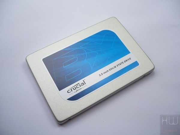 014-crucial-bx100-ssd-foto-fronte-varie