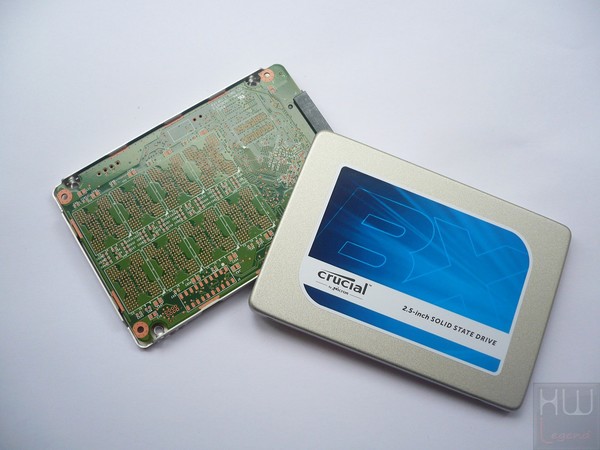 023-crucial-bx100-ssd-foto-ssd-smontaggio