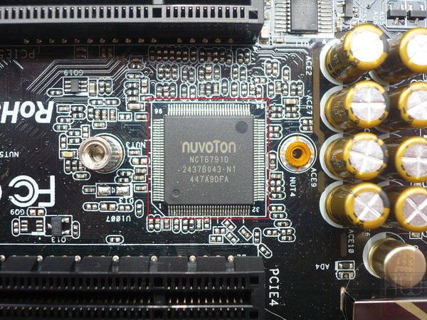 043-asrock-z97-foto-scheda-chip-hw-monitor