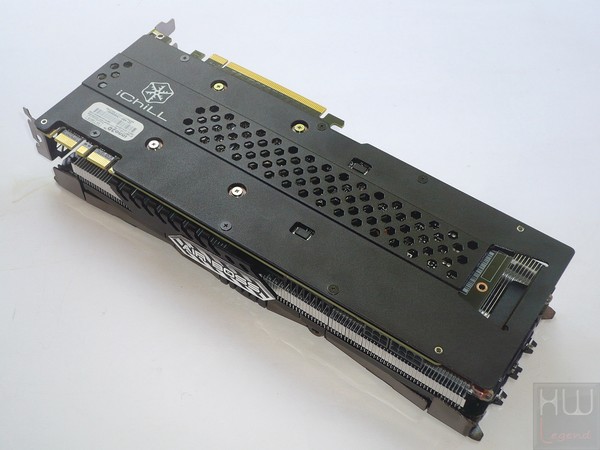 059-inno3d-gtx980ti-ichill-foto-scheda-retro-varie