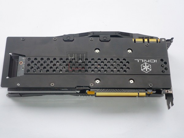061-inno3d-gtx970-ichill-foto-scheda-retro-varie